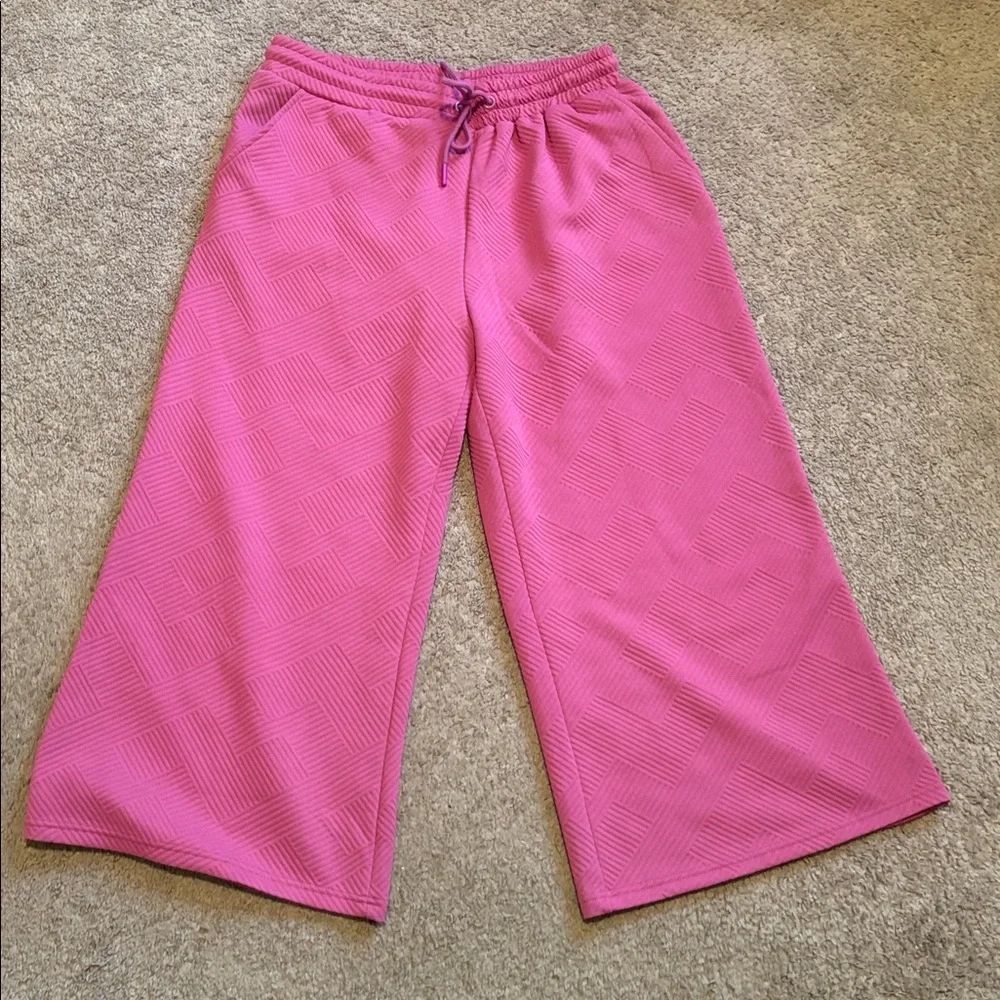 Beeson River wide leg set from pink desert - Picture 13 of 16
